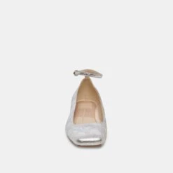 Dolce Vita ASHYA BALLET FLATS SILVER DISTRESSED LEATHER -Modish Shoe DOLCEVITA FLATS ASHYA SILVERDISTRESSEDLEATHER 04