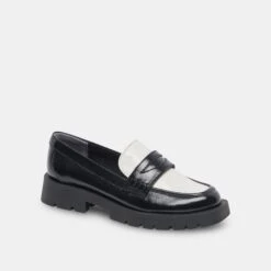 Dolce Vita ELIAS FLATS BLACK WHITE CRINKLE PATENT -Modish Shoe DOLCEVITA FLATS ELIAS BLACKWHITECRINKLEPATENT 01