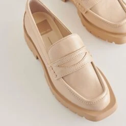 Dolce Vita ELIAS FLATS SESAME CRINKLE PATENT -Modish Shoe DOLCEVITA FLATS ELIAS DUNESUEDE 1