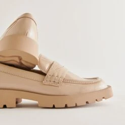 Dolce Vita ELIAS FLATS SESAME CRINKLE PATENT -Modish Shoe DOLCEVITA FLATS ELIAS DUNESUEDE 2