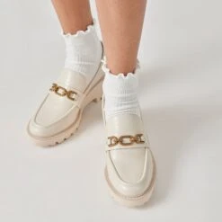 Dolce Vita HARLEN LOAFERS IVORY CRINKLE PATENT -Modish Shoe DOLCEVITA FLATS HARLEN IVORYCRINKLEPATENT ONFOOT 2