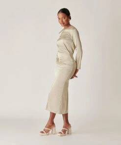 ARIELE HEELS VANILLA PEARLS -Modish Shoe DOLCEVITA HEELS ARIELE VANILLAPEARLS ONFOOT 1