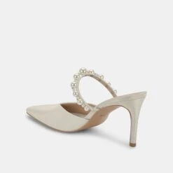 KANIKA PEARL HEELS VANILLA SILK -Modish Shoe DOLCEVITA HEELS KANIKA VANILLASILK 08