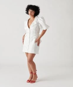 Dolce Vita ROSIE HEELS RED STELLA -Modish Shoe DOLCEVITA HEELS ROSIE REDSTELLA ONFOOT 4